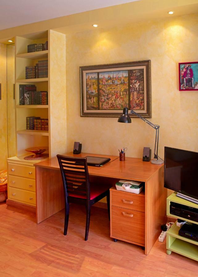 Cozy Apartment At Jardin Manaure Madrid Exterior foto